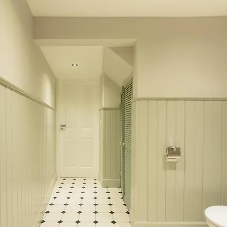 Apartment Beautiful Stylish In 4p